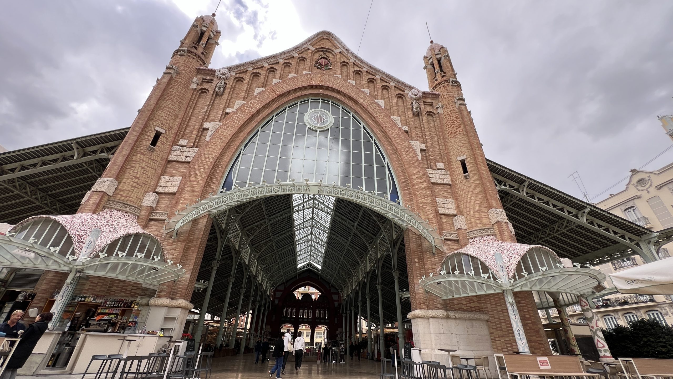 Exterior view of Mercado Colon