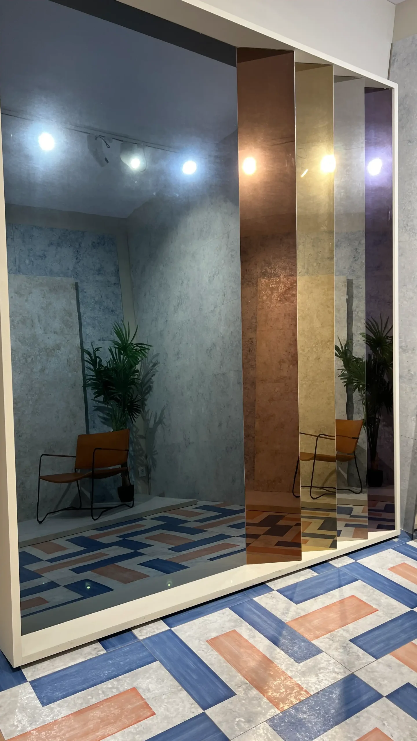 Mirrored tiles with other color variations,